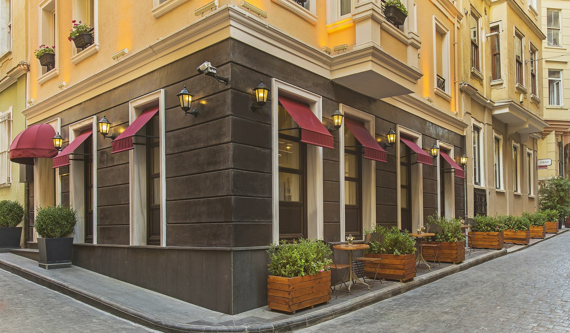 Meroddi Bagdatliyan Hotel Istanbul Eksteriør bilde